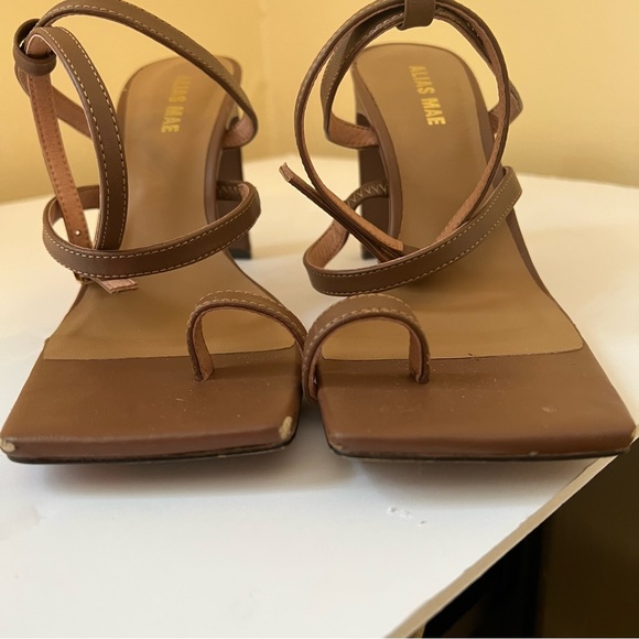 Alias Mae square toe sandals and toe ring - Picture 6 of 16